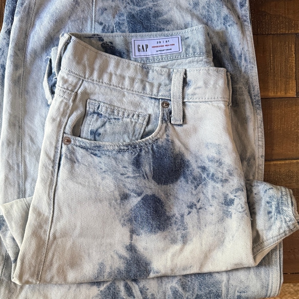 GAP Horseshoe HighRise Ultrasoft Denim Size 8R- 29 waist